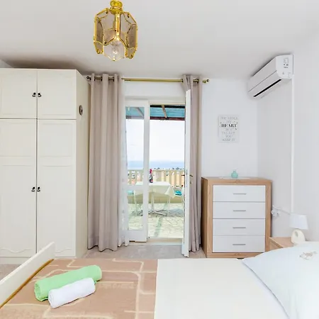 Nikola- Double With Terrace And Sea View *